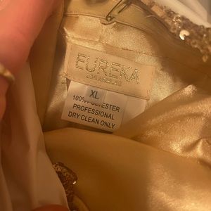 Gorgeous Prom dress! Worn once! Paid $600! Size XL, has a corset back!